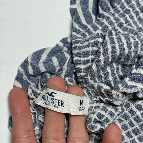 Hollister Square Tank Top Blue and White Striped Ruched Size Medium Coastal - Picture 9 of 10